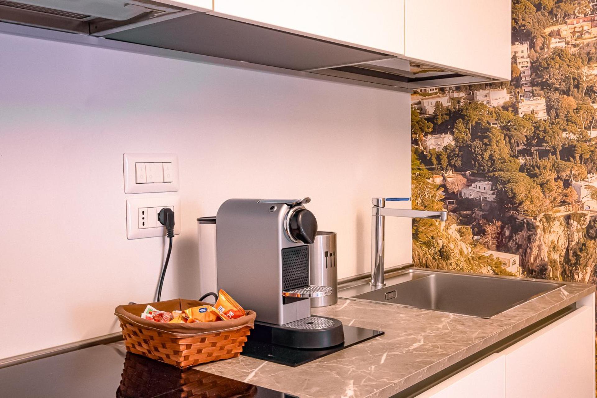 Caprigetaway - Domus Le Botteghe Apartment Luaran gambar
